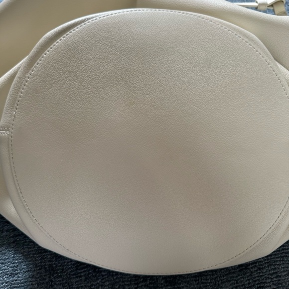 Khaite Medium Lotus Tote in Off-White - Picture 16 of 16